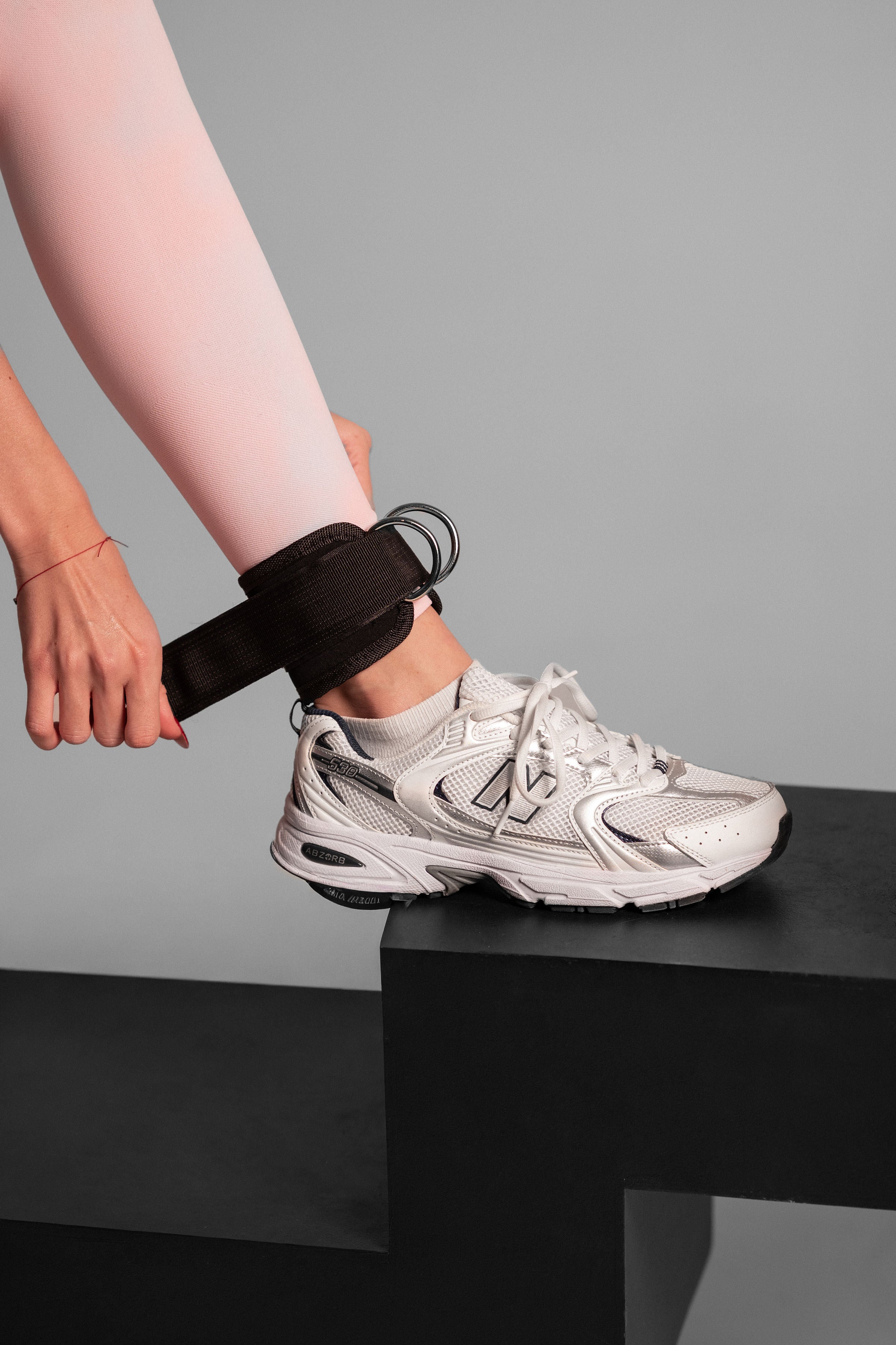 Kulkšnies dirželiai („Ankle Straps“)