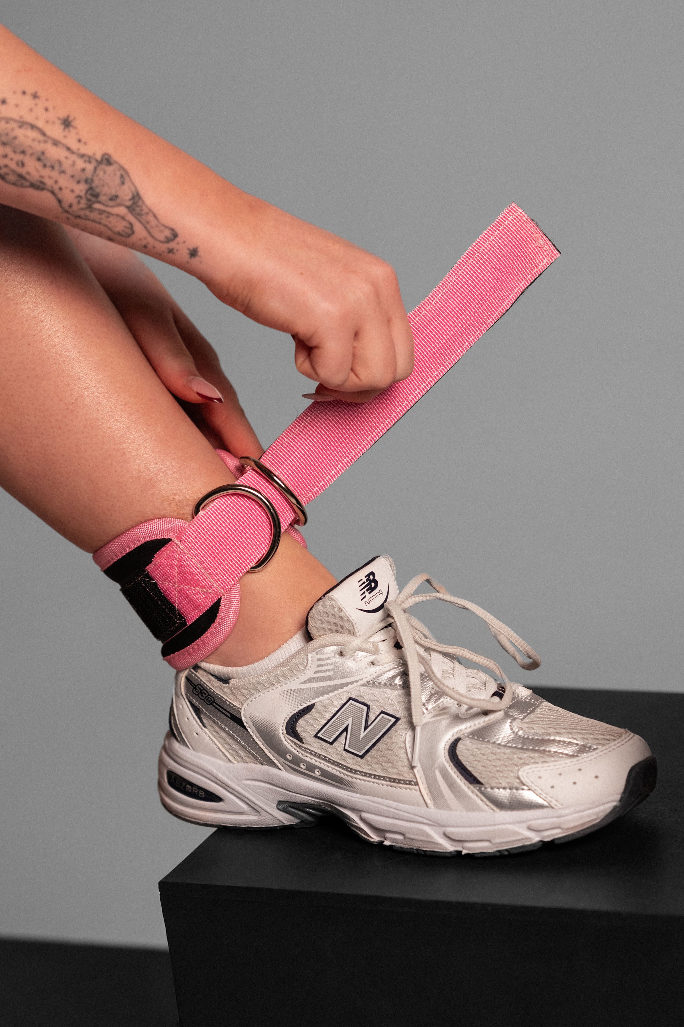 Kulkšnies dirželiai („Ankle Straps“)